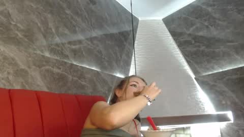 Snapshot of _isaabellaa chatting on 11, 2, 2025 Isa online show from 11, 2, 2025