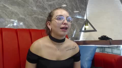 Snapshot of _isaabellaa chatting on 14, 2, 2025 Isa online show from 14, 2, 2025