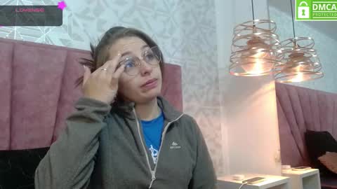 Snapshot of _isaabellaa chatting on 22, 2, 2025 Isa online show from 22, 2, 2025