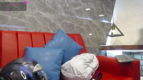 Snapshot of _isaabellaa chatting on 12, 3, 2025 Isa online show from 12, 3, 2025