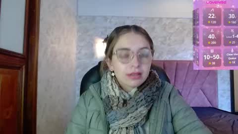 Snapshot of _isaabellaa chatting on 17, 10, 2025 Isa online show from 17, 10, 2025