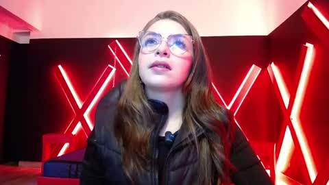 Snapshot of _isaabellaa chatting on 1, 12, 2025 Isa online show from 1, 12, 2025