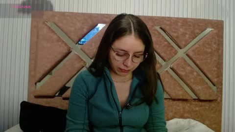 Snapshot of _isaabellaa chatting on 16, 6, 2026 Isa online show from 16, 6, 2026