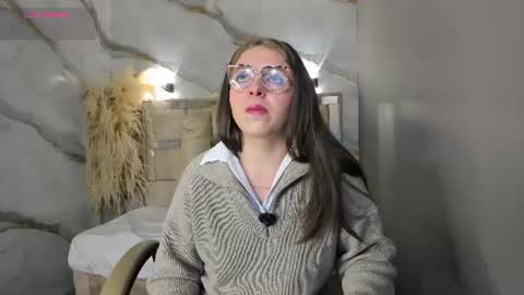Snapshot of _isaabellaa chatting on 4, 7, 2026 Isa online show from 4, 7, 2026