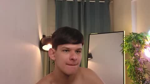 Snapshot of _jamesgray_ chatting on 11, 2, 2026 James online show from 11, 2, 2026