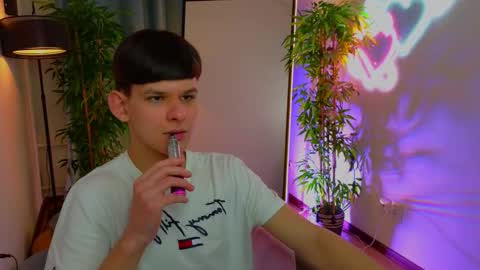 Snapshot of _jamesgray_ chatting on 13, 2, 2026 James online show from 13, 2, 2026