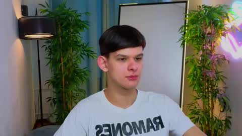 Snapshot of _jamesgray_ chatting on 19, 2, 2026 James online show from 19, 2, 2026