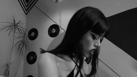  ...  online show from 20, 9, 2025