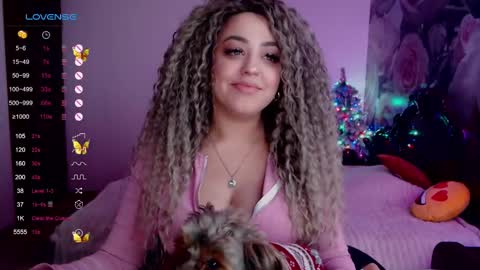 _just_a_queen_3 online show from 14, 12, 2024