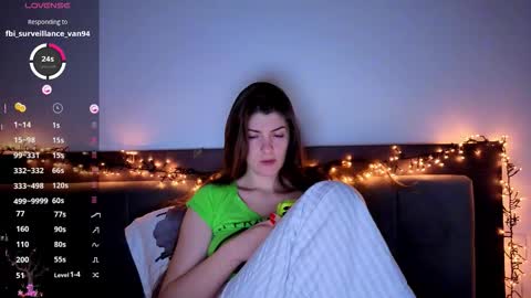 _just_a_simple_girl online show from 12, 3, 2026