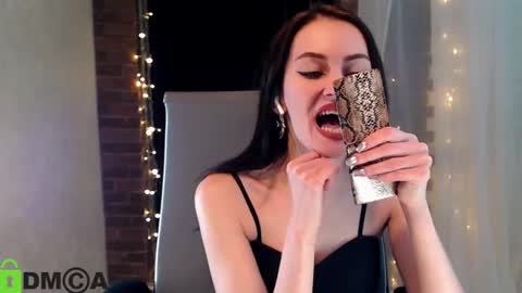 Snapshot of _karolina chatting on 15, 2, 2025 karolina online show from 15, 2, 2025