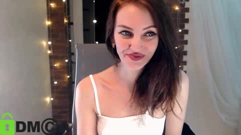 Snapshot of _karolina chatting on 12, 9, 2025 karolina online show from 12, 9, 2025