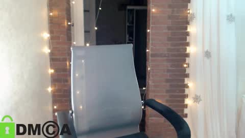  karolina online show from 7, 1, 2026