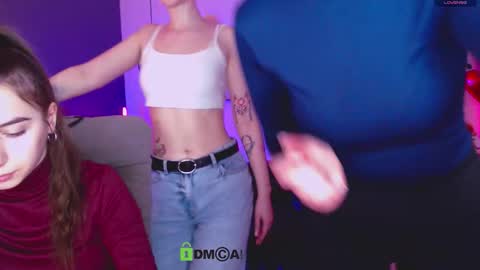 _kellykitten_ online show from 10, 3, 2026