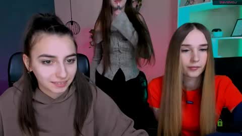 _kellykitten_ online show from 17, 3, 2026