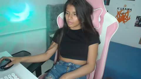 Snapshot of _kendall_jones chatting on 23, 1, 2025 _kendall_jones online show from 23, 1, 2025