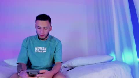 Snapshot of _kevin_xxx chatting on 16, 9, 2025 online show from 16, 9, 2025