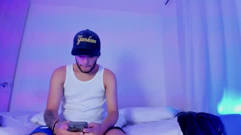 Snapshot of _kevin_xxx chatting on 21, 9, 2025 online show from 21, 9, 2025