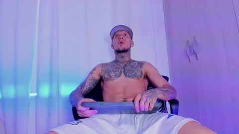 Snapshot of _kevin_xxx chatting on 7, 10, 2025 online show from 7, 10, 2025