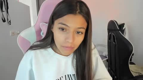 Snapshot of _khloe_sweet chatting on 8, 10, 2025 khloe sweet online show from 8, 10, 2025