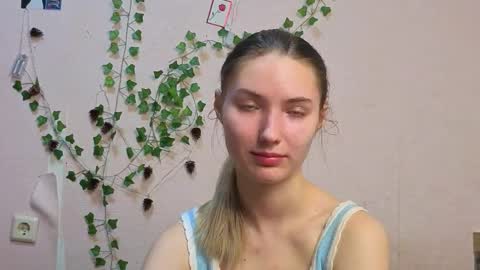 _kikiclark_ online show from 1, 3, 2026