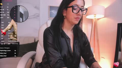 Kiraaaa 0 online show from 3, 1, 2025