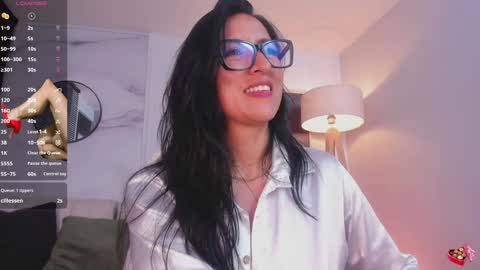 Kiraaaa 0 online show from 5, 1, 2025