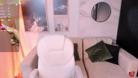 Kiraaaa 0 online show from 7, 1, 2025