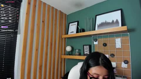 Kiraaaa 0 online show from 14, 12, 2025