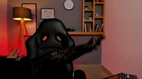 Kiraaaa 0 online show from 23, 4, 2026