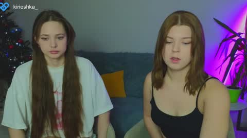 Snapshot of _kirieshka chatting on 8, 1, 2025 Molly Emily online show from 8, 1, 2025