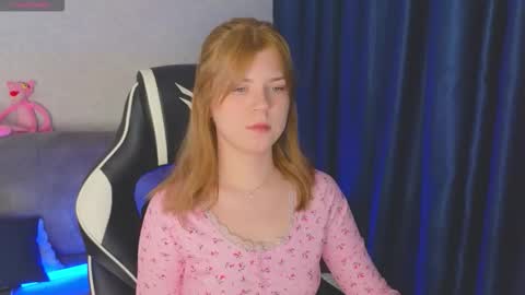 Snapshot of _kirieshka chatting on 11, 11, 2025 Molly Emily online show from 11, 11, 2025