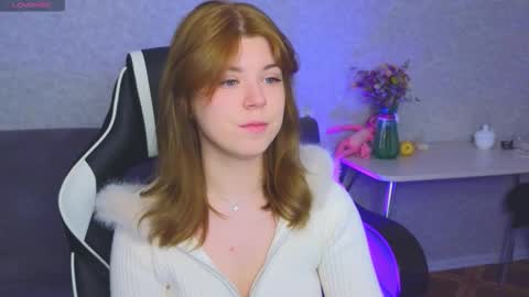 Snapshot of _kirieshka chatting on 25, 11, 2025 Molly Emily online show from 25, 11, 2025