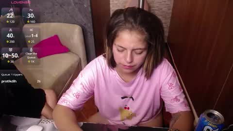 _kitten_1 online show from 17, 3, 2026