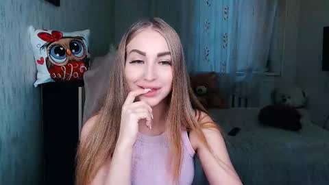 Snapshot of _kittyboo chatting on 22, 11, 2025 Aleksa online show from 22, 11, 2025