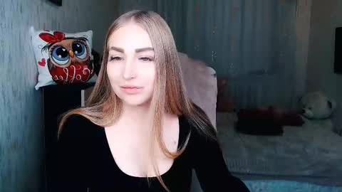 Snapshot of _kittyboo chatting on 4, 12, 2025 Aleksa online show from 4, 12, 2025