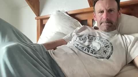 Snapshot of _kiwi_cock chatting on 27, 10, 2025 Kiwi online show from 27, 10, 2025