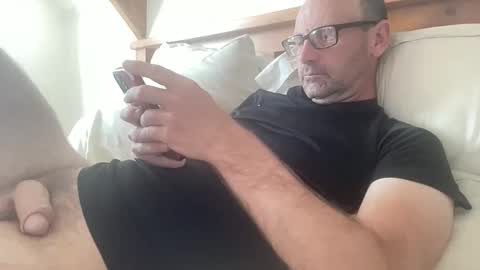 Snapshot of _kiwi_cock chatting on 28, 11, 2025 Kiwi online show from 28, 11, 2025