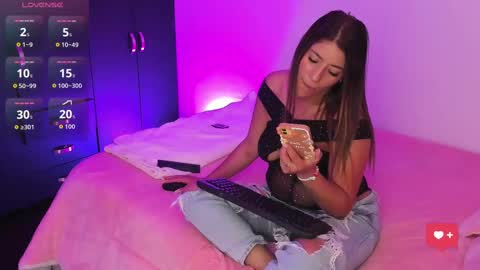  kloee  online show from 11, 9, 2025