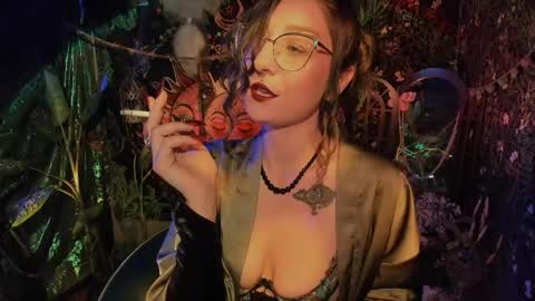 Lady Luna online show from 12, 5, 2026
