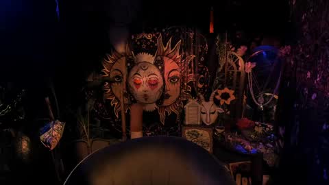 Lady Luna online show from 7, 6, 2026