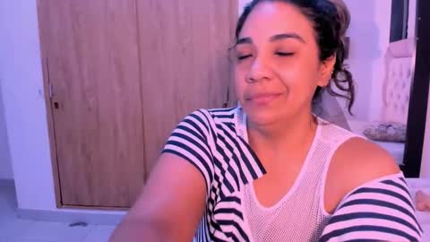 Snapshot of _lakshmi_hotx chatting on 19, 10, 2025 NAILHA SAJANI online show from 19, 10, 2025