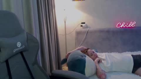 _lalune_ online show from 26, 2, 2025