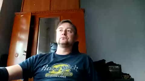 Snapshot of _lastjedi_ chatting on 18, 11, 2025 OBI-WAN online show from 18, 11, 2025