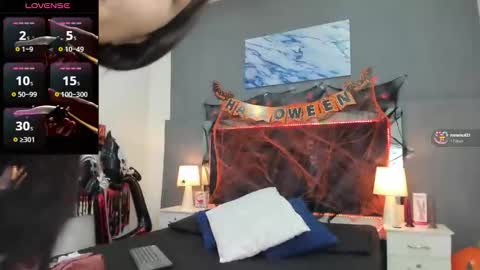 Snapshot of _lauralove_69 chatting on 2, 11, 2025 Lauralove online show from 2, 11, 2025