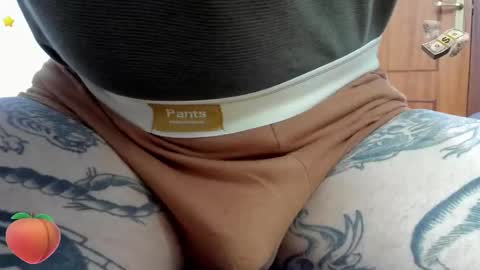 Snapshot of _layne chatting on 1, 3, 2026 Layne online show from 1, 3, 2026