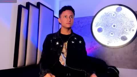 _leohot_ online show from 7, 11, 2025