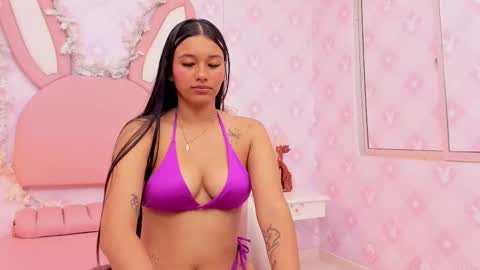  Lia Swan  online show from 23, 11, 2025