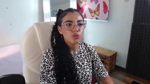 Lili  online show from 20, 1, 2025