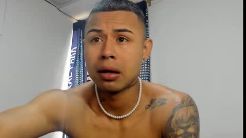 _logan_colton_ online show from 13, 11, 2025